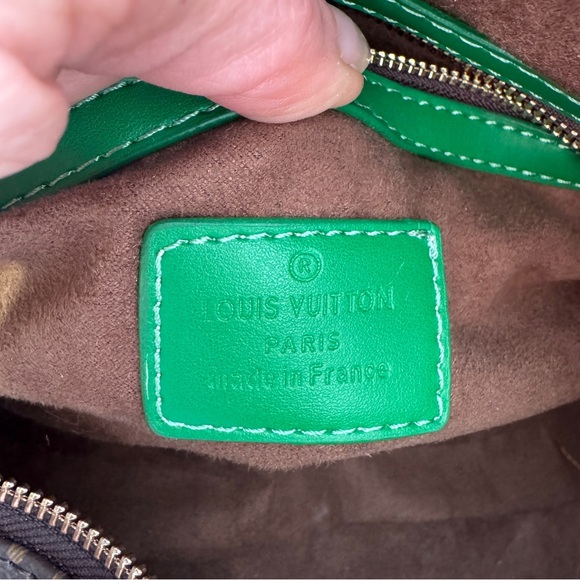 Brown and green bag - Picture 3 of 13